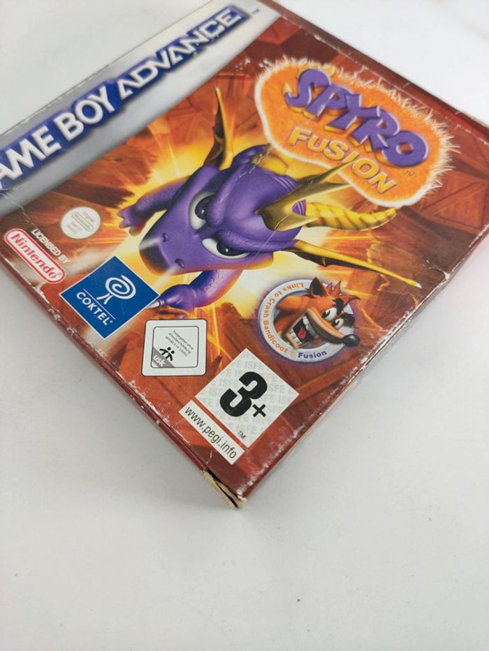 Jeu Game Boy Advance Spyro Fusion sans jeu - photo numéro 12