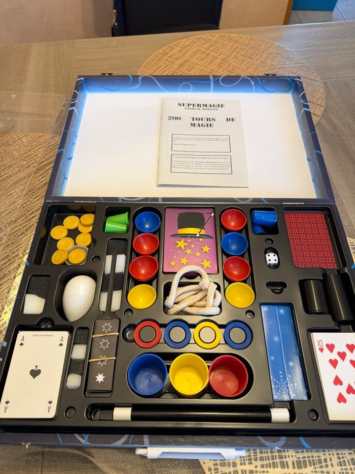 Malette 200 tours de magie