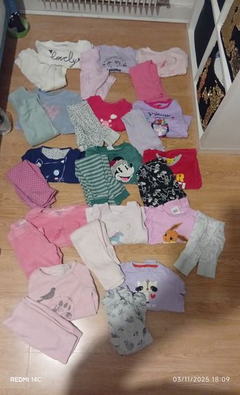 Lot 14 pyjamas fille haut +bas 4 ans
