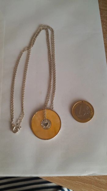 Magnifique collier nacre chic et intemporel