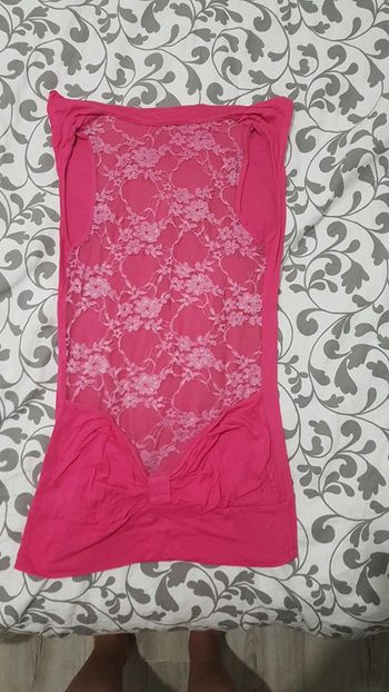Top fuchsia dentelle