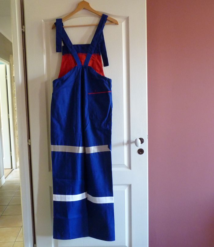 cotte à bretelles homme T.2 bleu neuve Taille 44 travaux - photo numéro 6