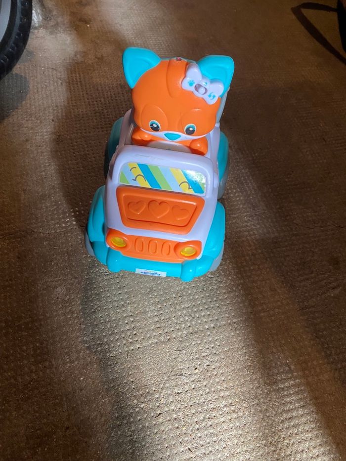 1ere voiture télécommandée