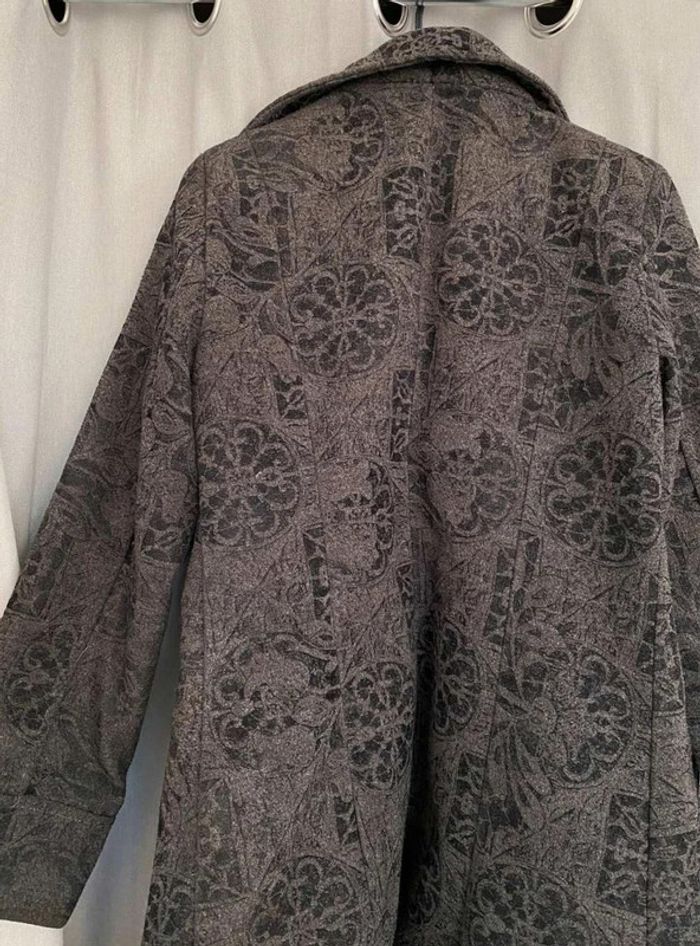 Manteau noir - photo numéro 16