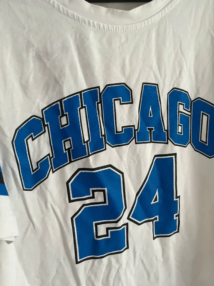 T-shirt taille 8 ans 💫 - photo numéro 4