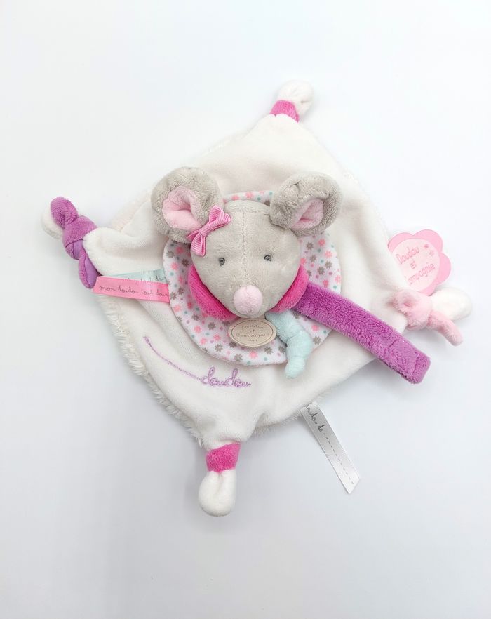 Doudou plat souris Pearly Doudou et Compagnie DC2976 gris blanc rose violet attache sucette - photo numéro 2