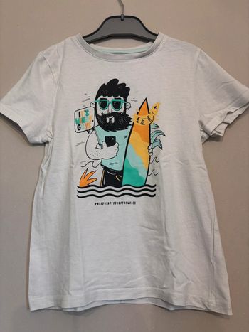 🌷T-shirt manche courte 8 ans blanc kiabi  🌷