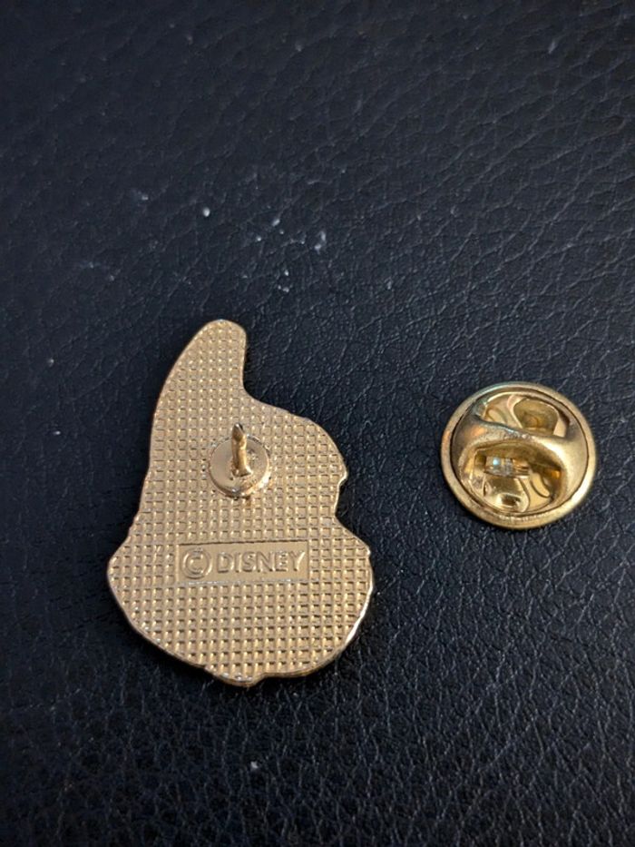 Pin's Disney Nain Joyeux Blanche Neige - photo numéro 2