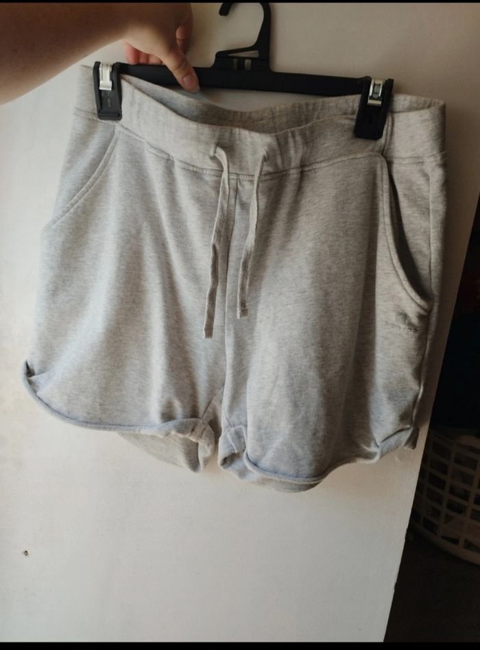 Short femme