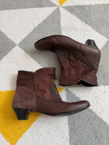 Bottines à talons en cuir Bata Taille 38