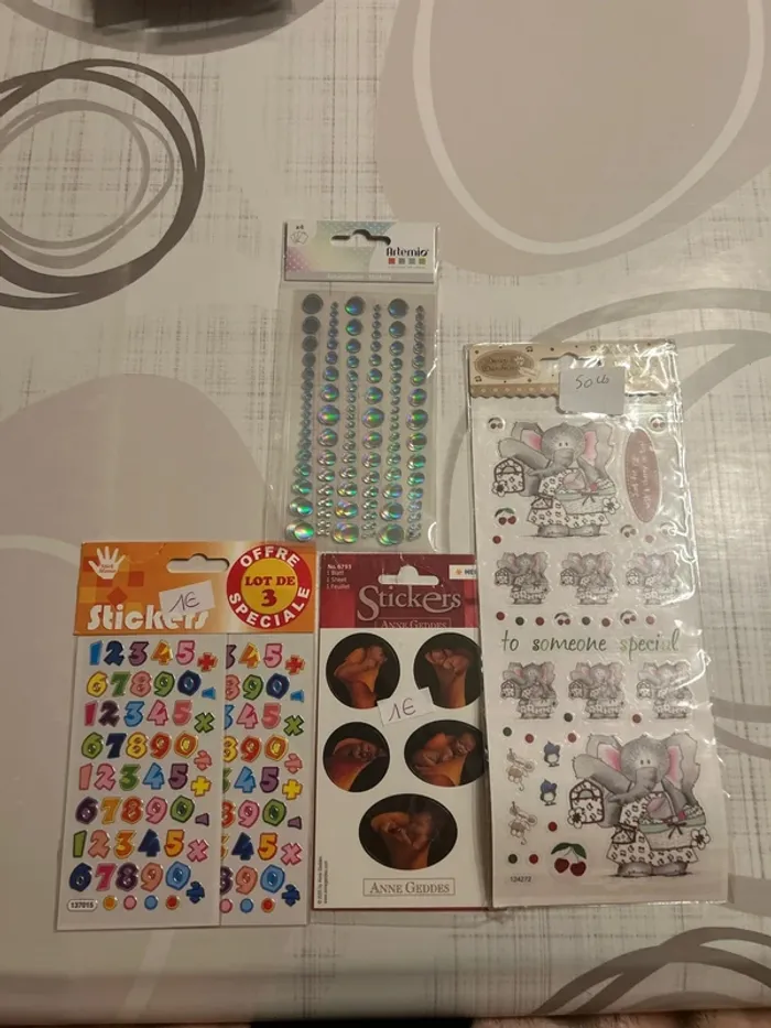 Lot de 4 planches de stickers