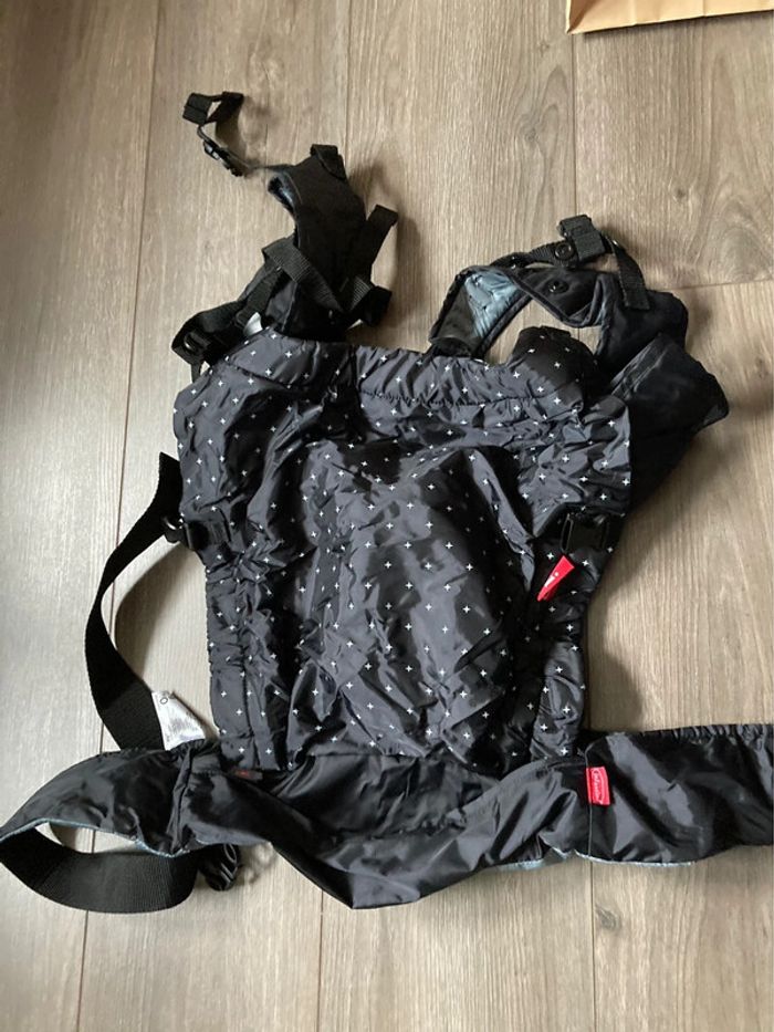 Porte bébé Infantino de voyage banane zip