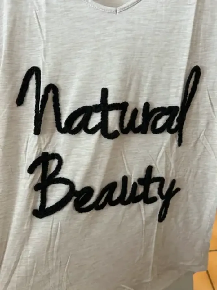 T-shirt Etam taille S - photo numéro 2