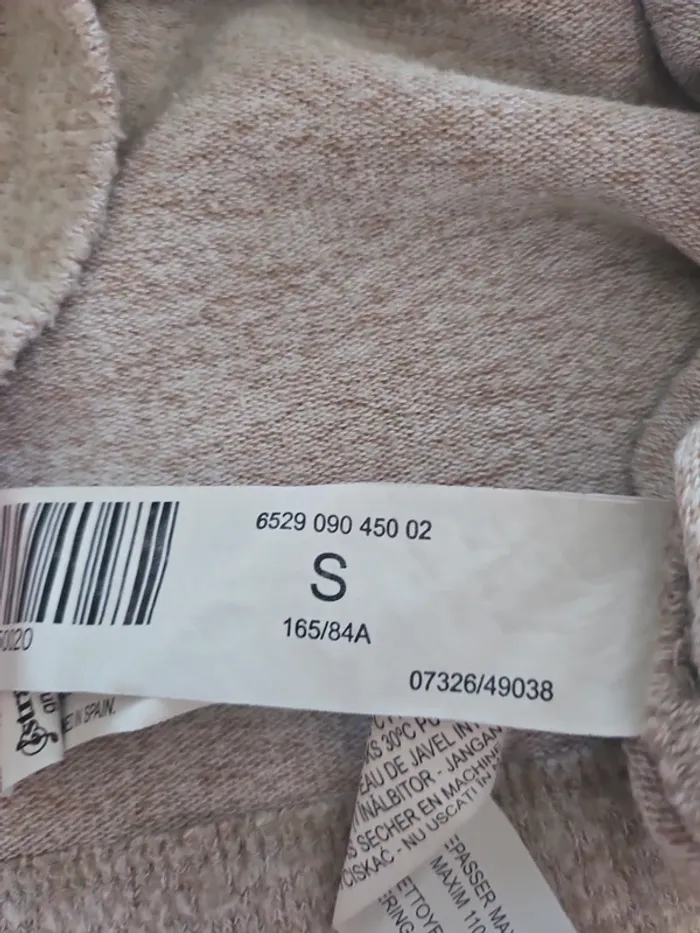 Pull marque Stradivarius - photo numéro 4