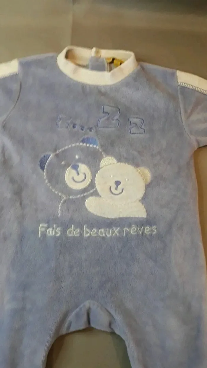 Pyjamas 3 mois - photo numéro 9