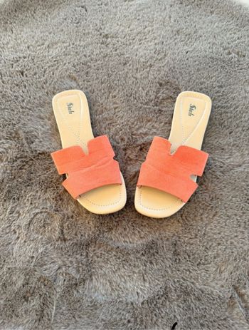 Sandales plates