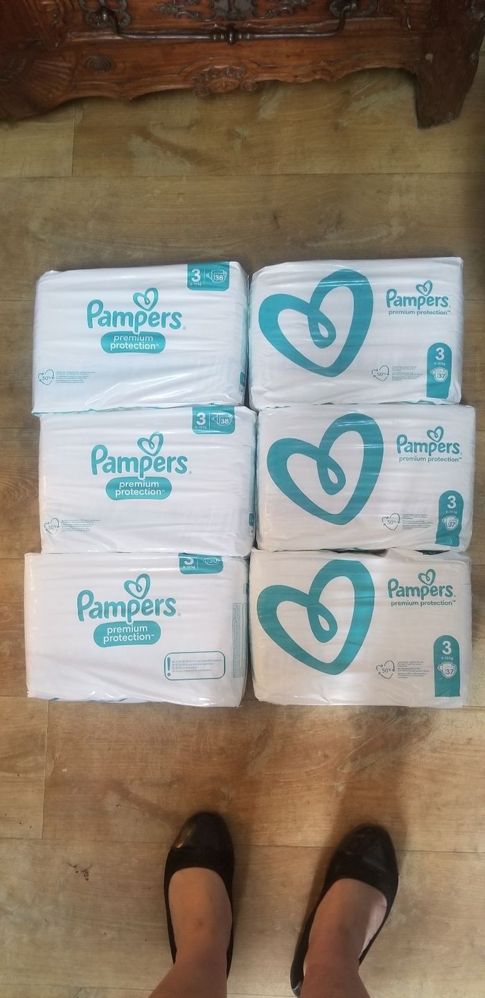 Couches premium protection pampers taille 3