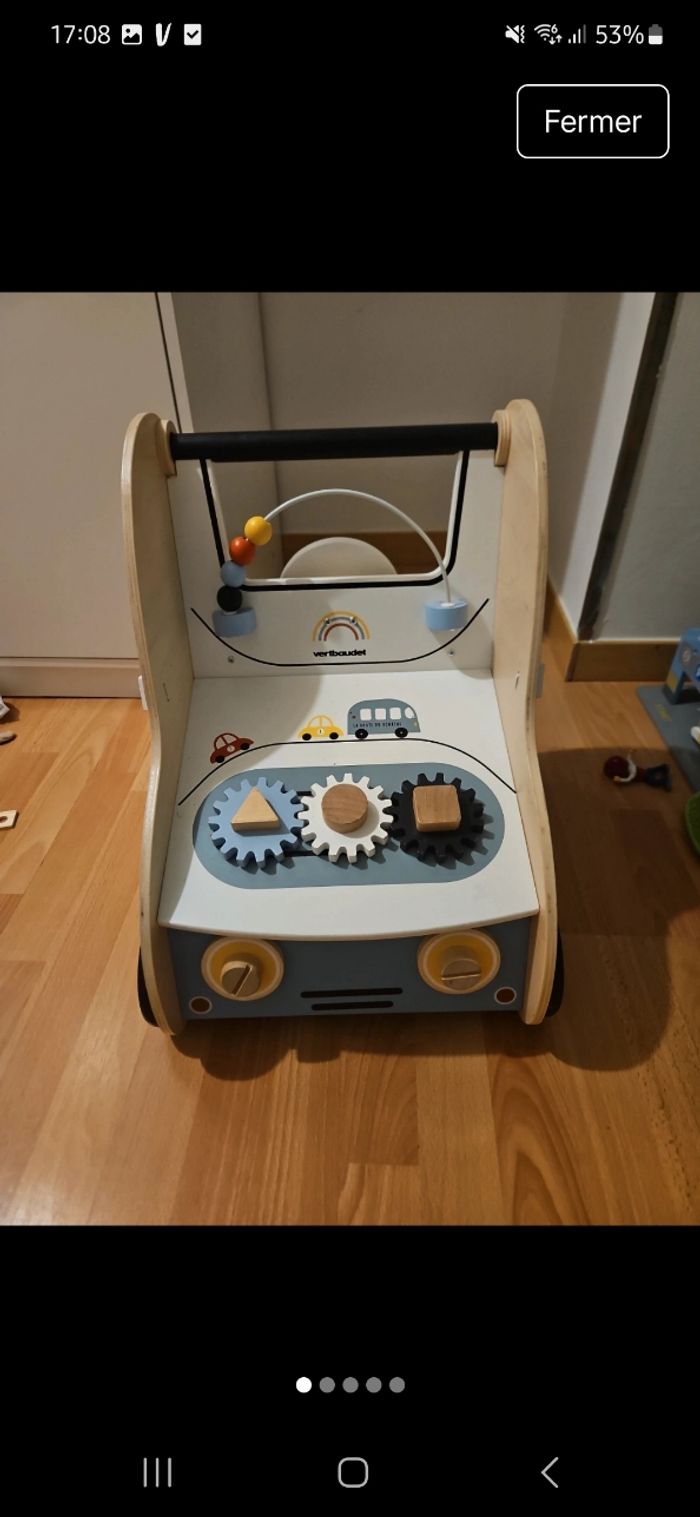 Voiture éveil en bois