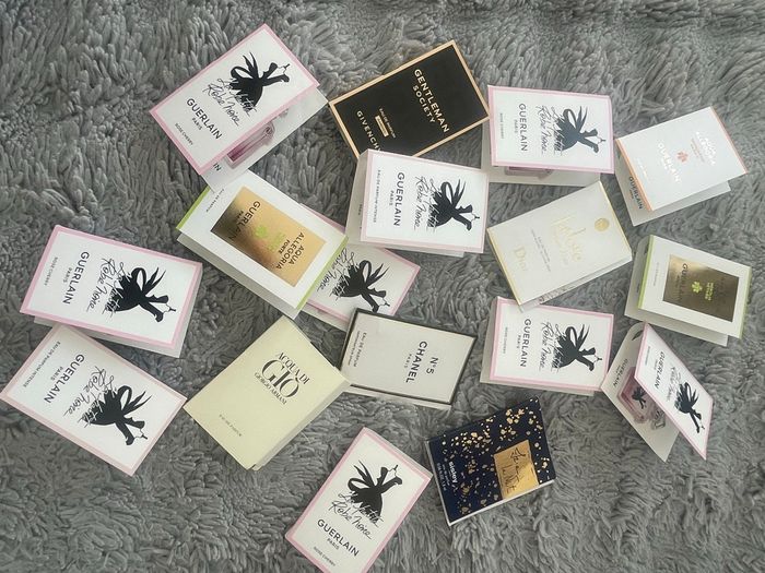 Échantillons de parfums - photo numéro 3