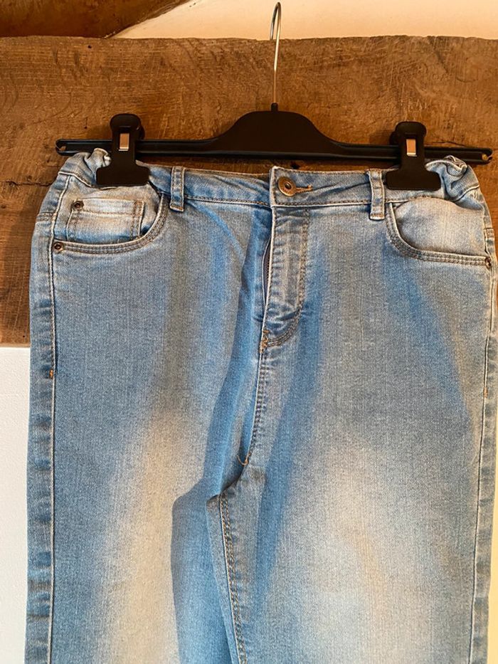 Jean bleu - photo numéro 2