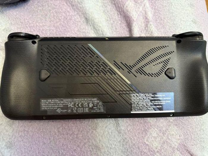 Console Asus ROG Ally X. 1 To - photo numéro 3