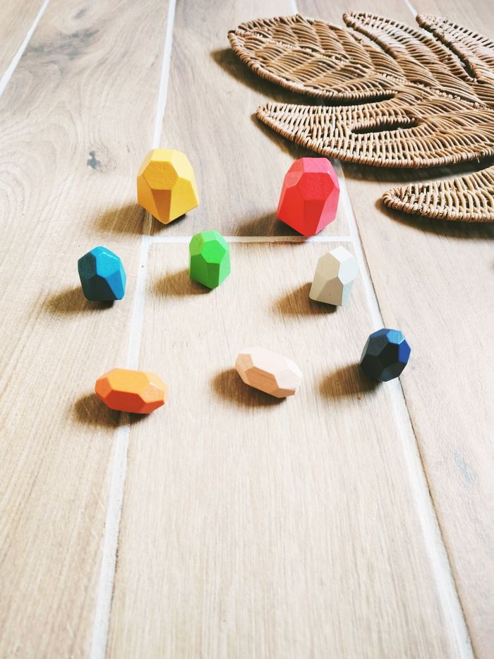 🪨Lot de 8 menhirs pierres multicolores à empiler en bois JB790 - photo numéro 2