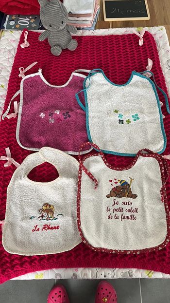 Lot de bavoirs éponge