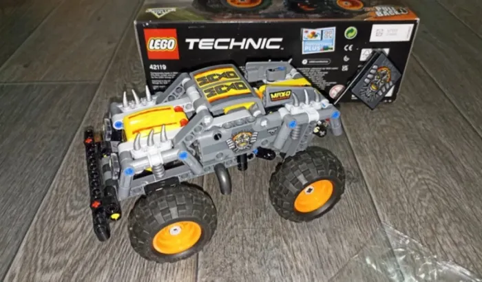 Lego technic 42119 Monster jam Max-D 7 ans / 122 cm·Très bon état·LEGO Technic - photo numéro 2