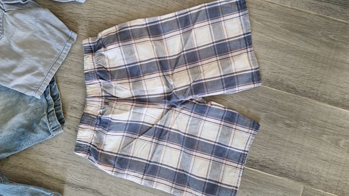 Lot de 3 shorts enfants, taille 5 ans - photo numéro 7