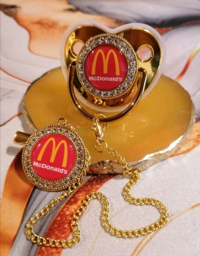 Tétine McDonald's - photo numéro 2