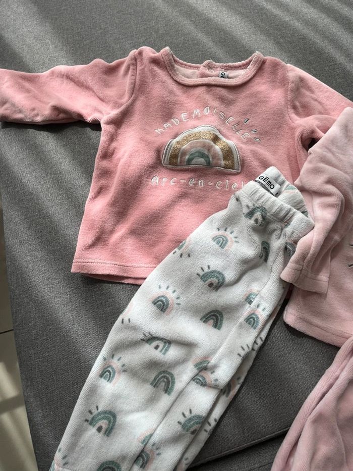 2 pyjamas 2 pièces - photo numéro 2