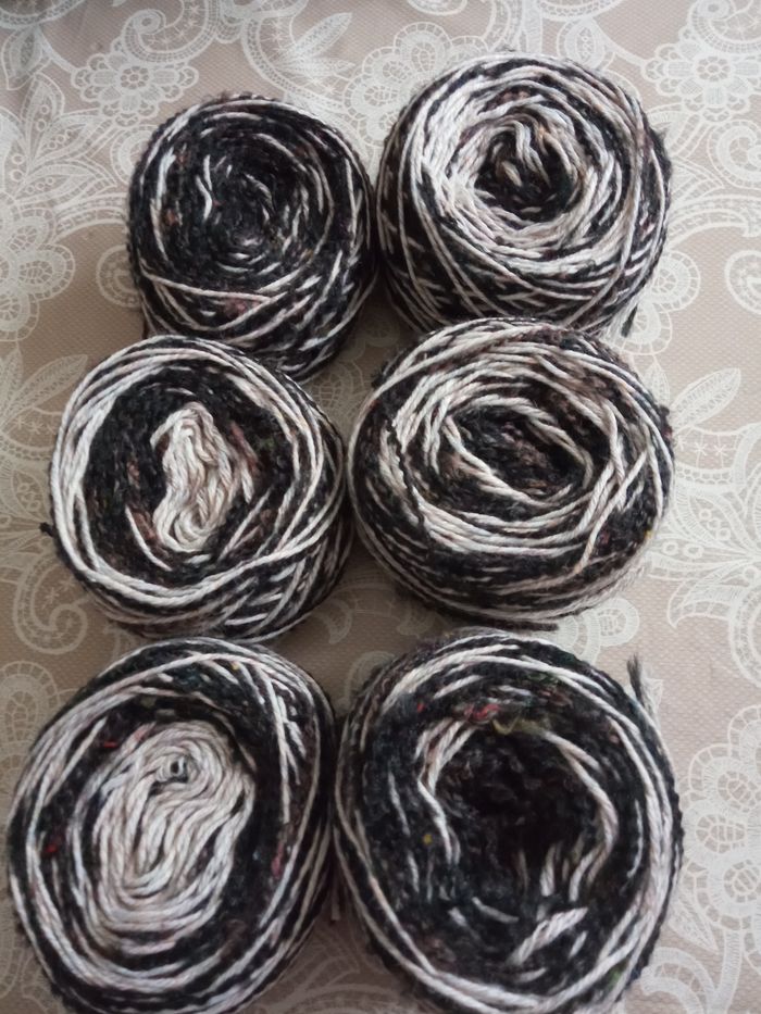 Lot de 6 Pelotes Fantaisies Multicolores (635g)