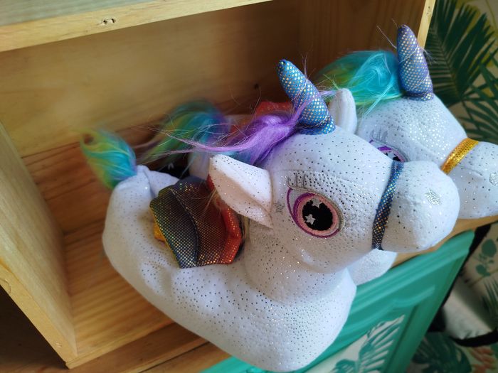 Pantoufle fille licorne 🦄 p.35/36 - photo numéro 2