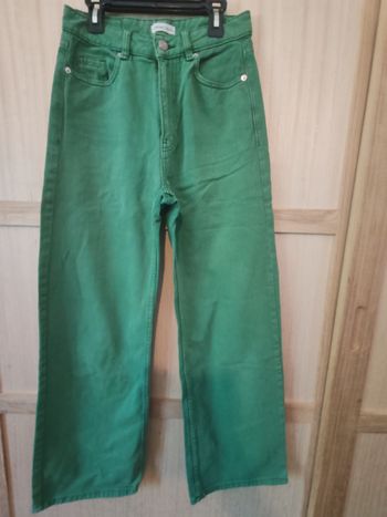 Superbe Jean femme taille 36 cache cache