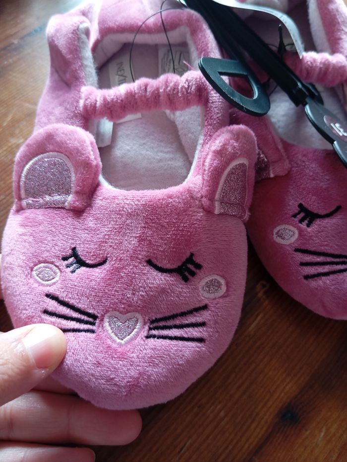 Chaussons fille. - photo numéro 2