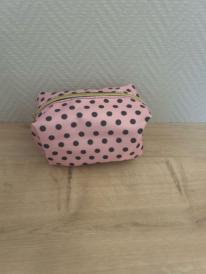 Trousse de toilette - photo numéro 3