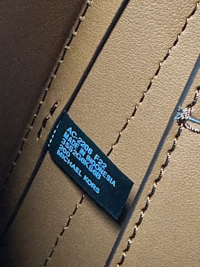 Michael Kors Kali Sac à main 2 en 1 Medium Bag Tote - photo numéro 18