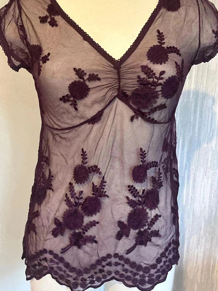 Blouse brodée transparente taille 38 marque h&m • - photo numéro 2