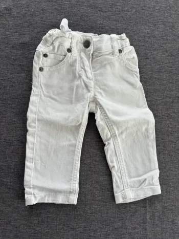 Jean blanc bebe fille en 12 mois benetton
