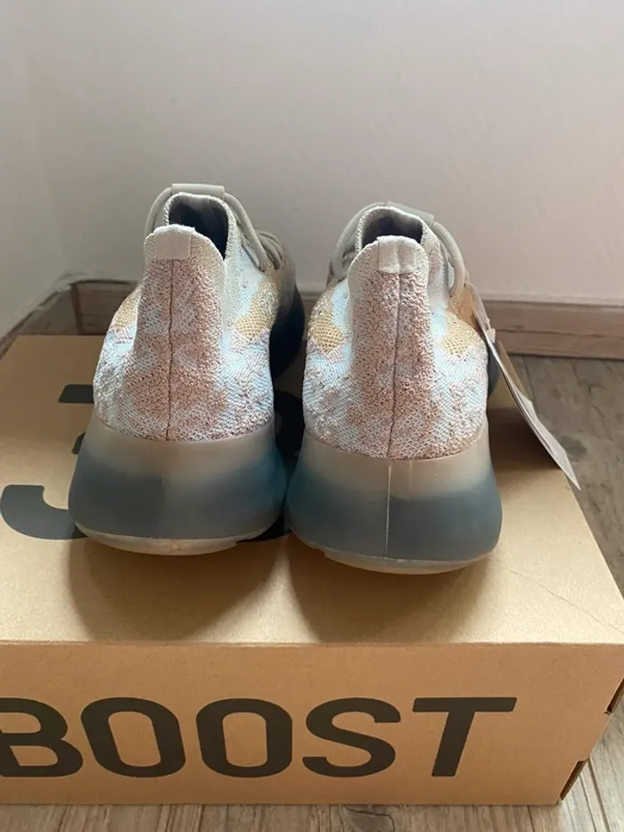 Yeezy Boost 380 Pepper (Non- Reflective) - photo numéro 4