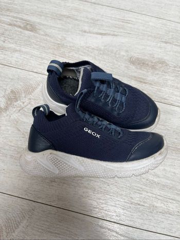 Baskets marines Geox taille 25