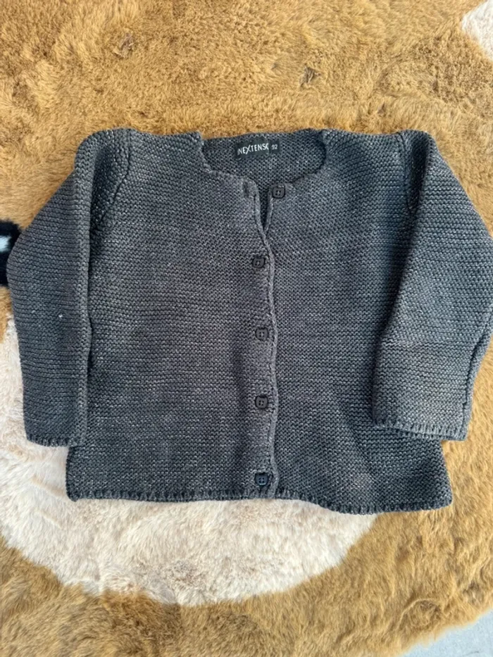 Gilet inexto fille très bon état 2 ans