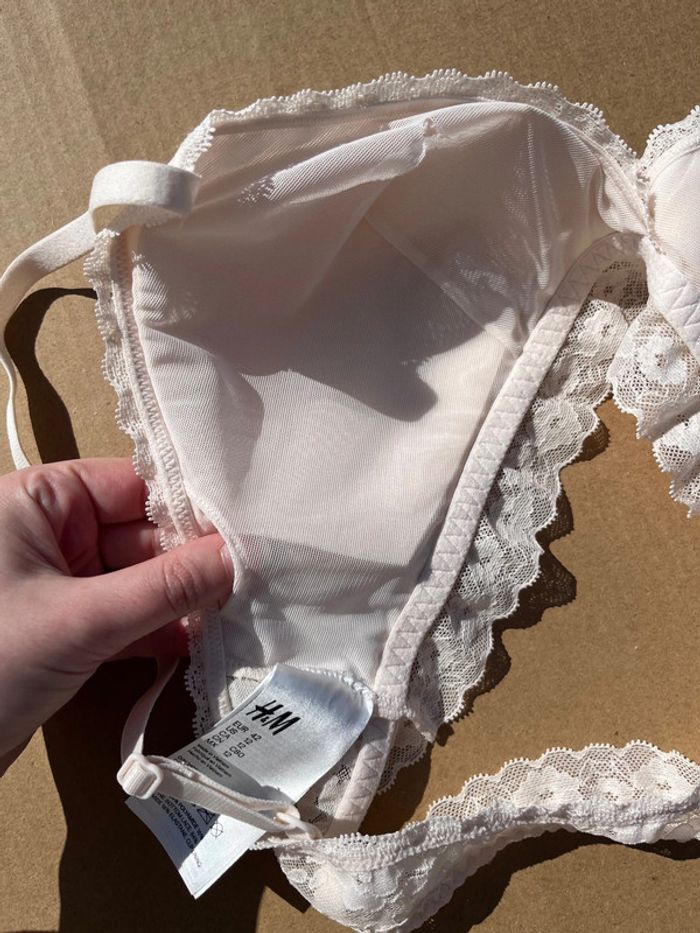Brassières avec coques amovibles en dentelles - crème - photo numéro 7