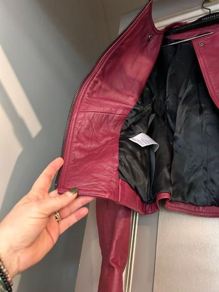 ✨ Veste motarde en cuir bordeaux Comptoir des Cotonniers – Taille XS ✨ - photo numéro 3