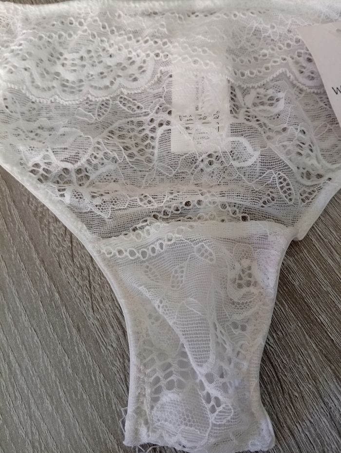 Jolie culotte string dentelle - photo numéro 2