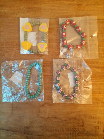 Lot 4 bracelets en bois