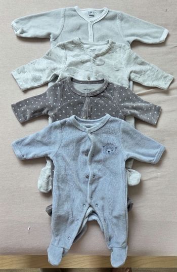 Lit 4 pyjamas taille naissance