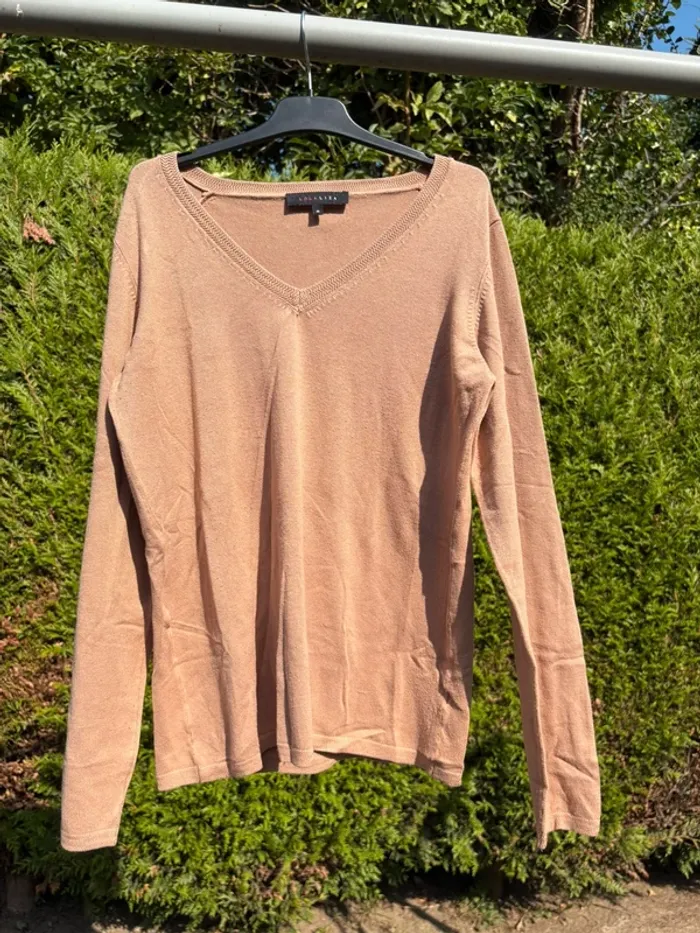 Pull col V camel – Marque LolaLiza