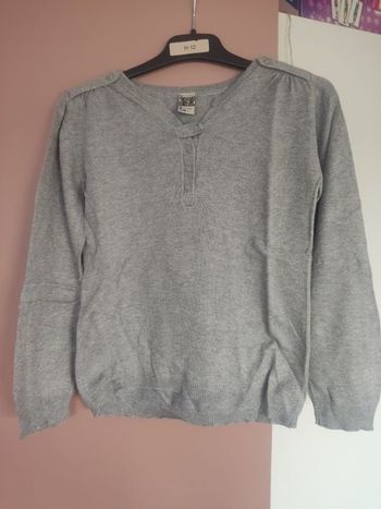 Pull gris