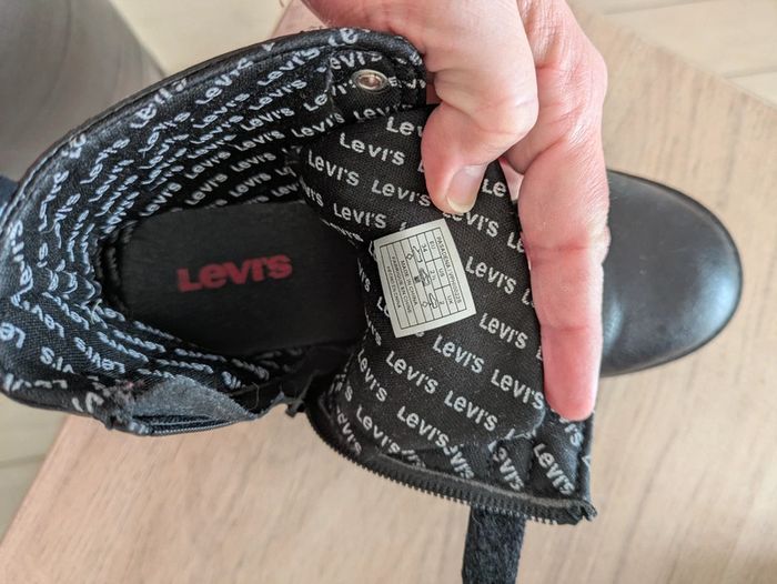 Boots Levi's noir pointure 34 - photo numéro 6